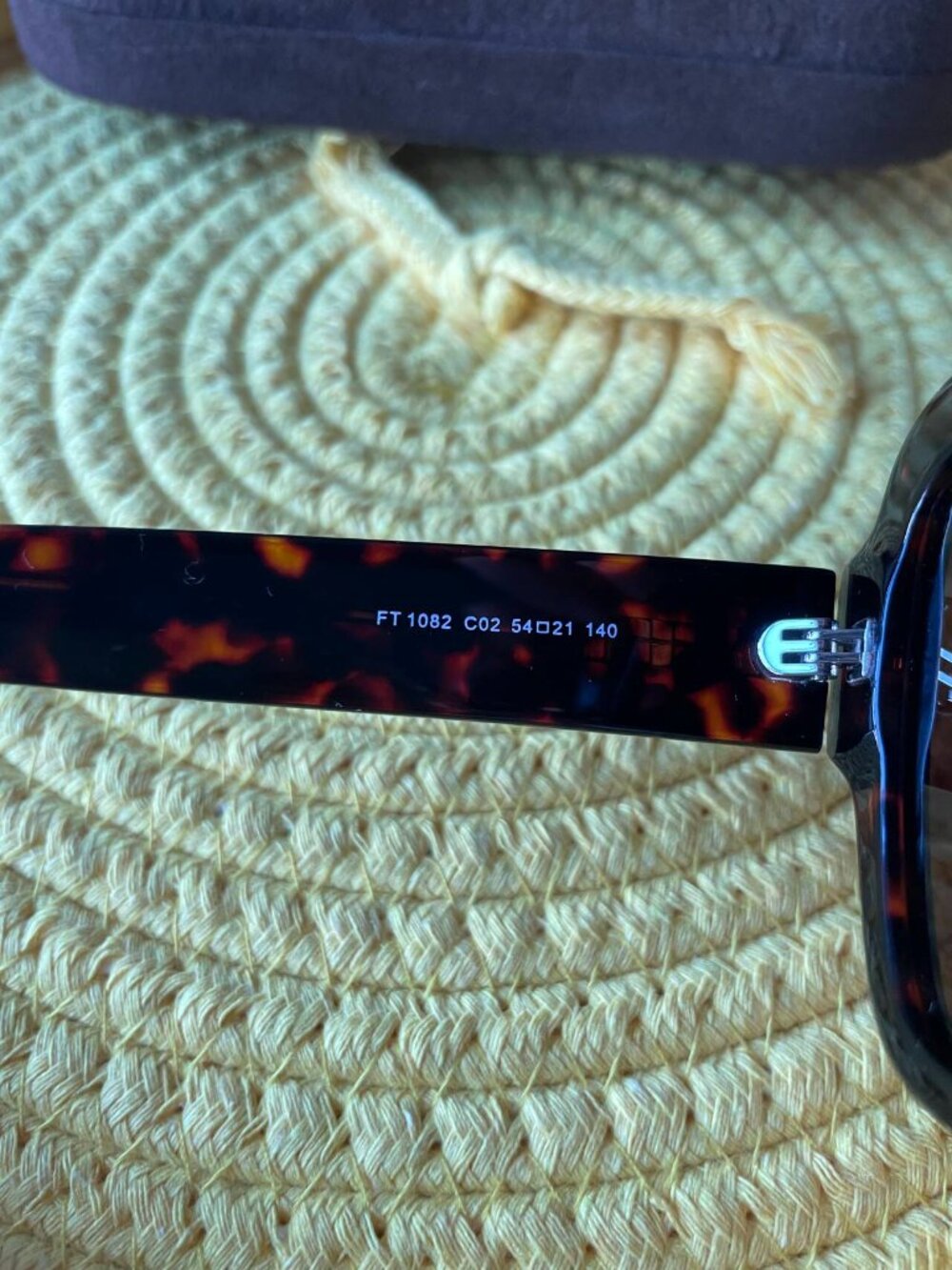 Tom Ford FT1082 Tortoise Sunglasses - Picture 6 of 6